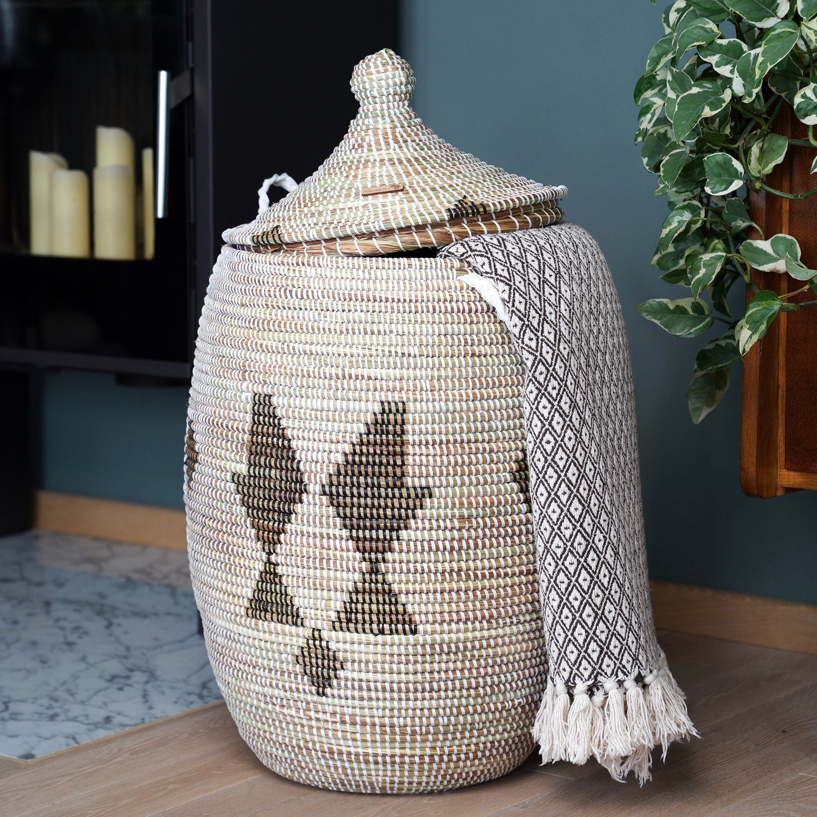 African XXL laundry basket with lid – Accra