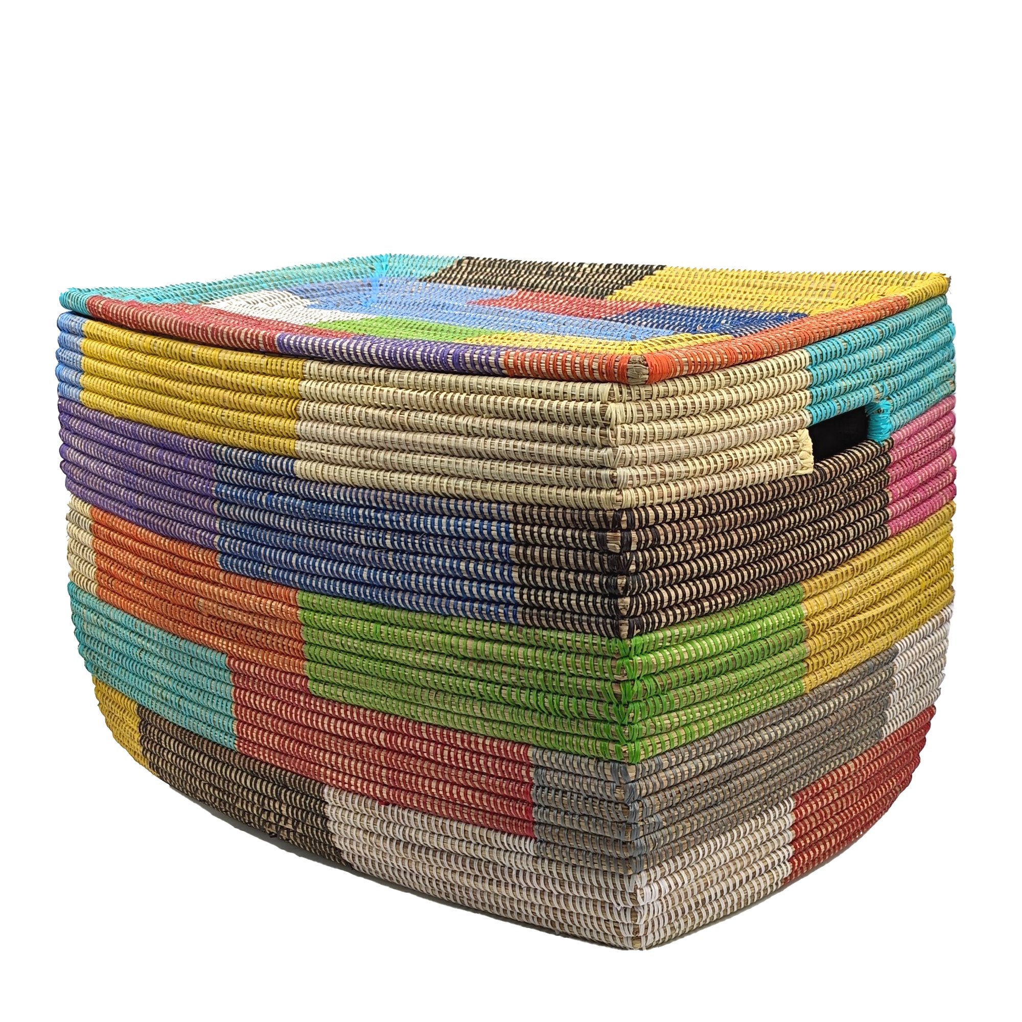 XXL wicker chest with lid – woven basket